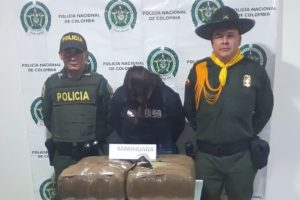 Lee más sobre el artículo La sorprendieron con 20 kilos de marihuana en Cajamarca