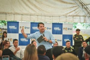 Lee más sobre el artículo Alcalde Hurtado se reunió con campesinos y socializó obras para corregimientos 11, 12 y 13