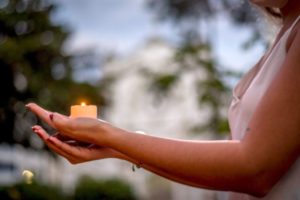 Lee más sobre el artículo Alcaldía de Ibagué entregó auxilio funerario a familia de víctima de incendio estructural