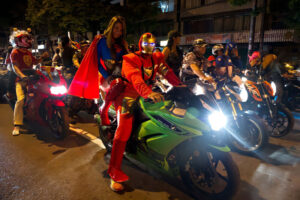 Lee más sobre el artículo <strong>¡Hoy habrá caravana nocturna de Halloween en Ibagué!</strong>