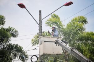 Lee más sobre el artículo Autoridades en alerta por constantes robos del alumbrado público de Ibagué