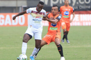 Lee más sobre el artículo <em>Deportes Tolima visita a Envigado para sumar la última victoria del año</em>