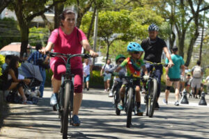Lee más sobre el artículo Domingo de deporte y diversión familiar con la ciclovía en Ibagué