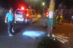 Lee más sobre el artículo Autoridades investigan la muerte de un hombre esta madrugada en Ibagué