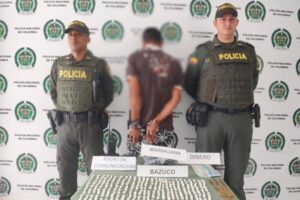 Lee más sobre el artículo ¡Qué joyita! Lo sorprendieron con bazuco y marihuana en Venadillo