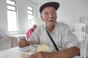 Lee más sobre el artículo Hoy reinicia el servicio de los comedores comunitarios en Ibagué