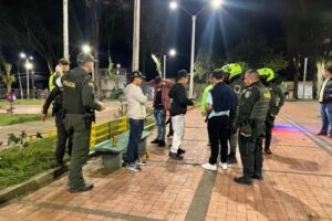 Lee más sobre el artículo Autoridades se tomaron la comuna Uno de Ibagué 