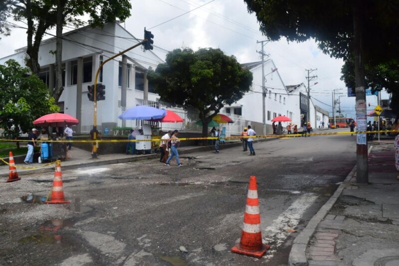 Lee más sobre el artículo Calle 42 entre carreras Quinta y Sexta de Ibagué, cerrada por arreglo de la malla vial