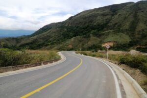 Lee más sobre el artículo ¡Es un hecho! Inauguraron más de 8 kilómetros de la vía Carmen de Apicalá – Cunday