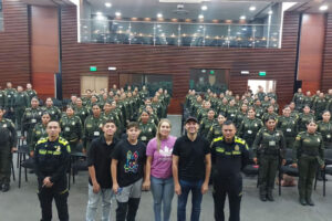 Lee más sobre el artículo Llegaron a Ibagué los 200 patrulleros becados por la Alcaldía