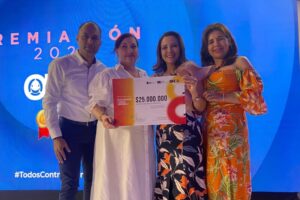 Lee más sobre el artículo Departamento del Tolima recibió medalla de oro por lucha contra el contrabando