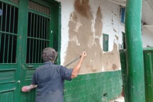 Lee más sobre el artículo Voluntarios restauraron la fachada de tres casas históricas de Ambalema