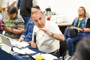 Lee más sobre el artículo Ministro de Transporte confirmó compromisos con los taxistas de Ibagué