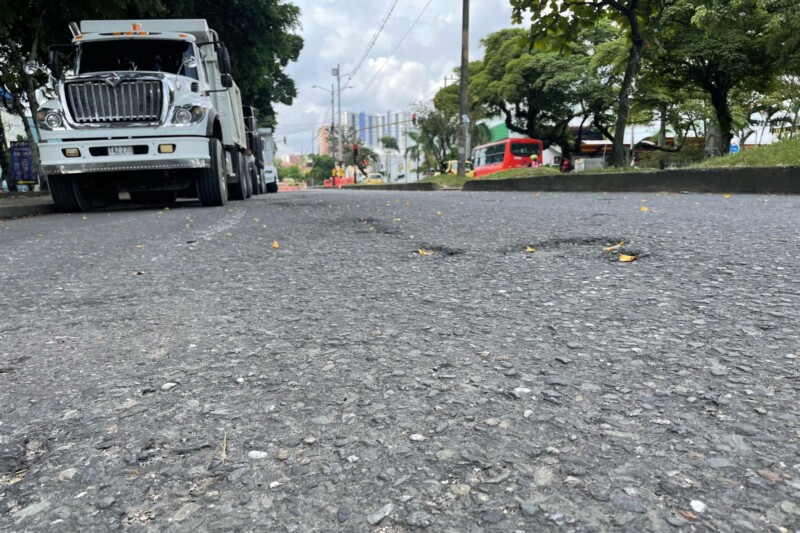 Lee más sobre el artículo Inició la rehabilitación de la carrera Quinta y la avenida Ambalá