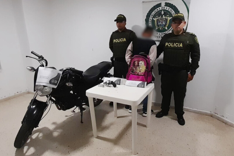 Lee más sobre el artículo ¡Qué joyita! Con revolver en mano le hurtó el bolso a una mujer en zona rural de Ortega