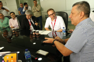 Lee más sobre el artículo Avianca apoyará gestiones de la Gobernación del Tolima para construir el aeropuerto internacional de Ibagué
