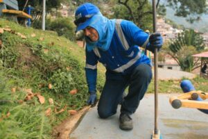 Lee más sobre el artículo ¡Excelente! A través de una jornada de aseo y limpieza, embellecieron el Cerro Pan de Azúcar
