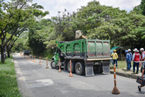 Lee más sobre el artículo Por pavimentación, se recomienda buscar vías alternas y evitar transitar por la Ambalá