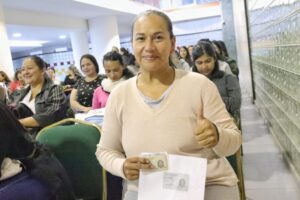 Lee más sobre el artículo Este fin de semana se tramitaron 371 pasaportes a mujeres en Ibagué