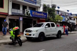 Lee más sobre el artículo Por robarlo, delincuentes lesionaron con arma traumática a un hombre en Ibagué