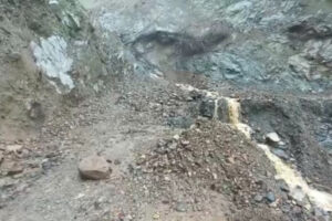 Lee más sobre el artículo Lluvias generan afectación en la vía Playarrica – Roncesvalles