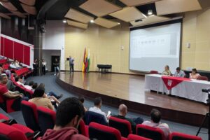Lee más sobre el artículo Más de 300 alumnos de todo el país inician Diplomado en Riesgos y Responsabilidades Derivadas de la Contratación Estatal