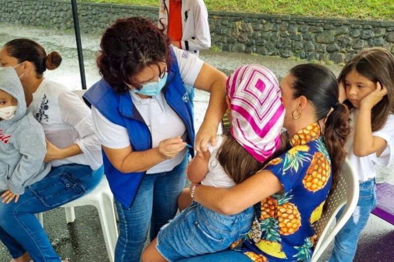 Lee más sobre el artículo Exitosa jornada de vacunación contra el Virus del Papiloma Humano en Ibagué