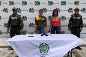 Lee más sobre el artículo Capturaron a pareja que se dedicaba a robar celulares en Ibagué