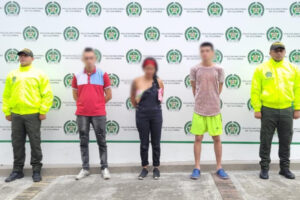 Lee más sobre el artículo Autoridades capturaron a tres personas dedicadas al hurto en Ibagué