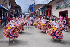 Lee más sobre el artículo Autoridades avanzan en el plan de seguridad por festividades en 17 municipios del Tolima