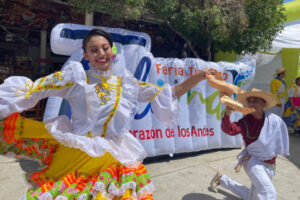 Lee más sobre el artículo Con presentaciones culturales se promociona la feria de turismo ‘Tolima, el Corazón de Los Andes’