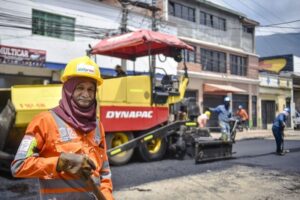 Lee más sobre el artículo Hoy inician las labores de parcheo en la avenida Guabinal de Ibagué