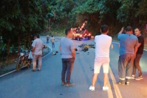 Lee más sobre el artículo Accidente de tránsito cobró la vida de dos personas en la vía Ibagué – Cajamarca