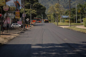 Lee más sobre el artículo Culminó la pavimentación de la calle 77 entre la glorieta de El Vergel y el puente del río Chipalo