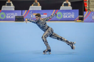 Lee más sobre el artículo Se vienen las primeras medallas en el Mundial de Patinaje Artístico en Ibagué