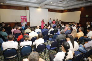 Lee más sobre el artículo Más de 300 iglesias cristianas de Ibagué apoyan a Johana Aranda