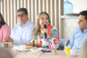 Lee más sobre el artículo Alcaldesa electa de Ibagué lideró mesa de competitividad con gremios económicos
