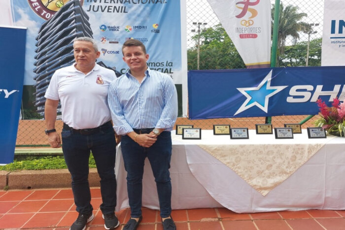 Lee más sobre el artículo Espinel le gana el pulso a Sheffy por el manejo de la Liga de Tenis del Tolima