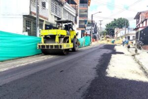Lee más sobre el artículo Esta semana culminará la recuperación de la malla vial en el barrio La Floresta