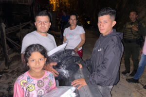 Lee más sobre el artículo Alcaldesa de Ibagué entregó ayudas humanitarias a familias afectadas por incendio