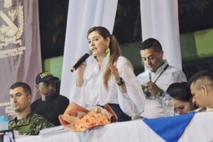 Lee más sobre el artículo Gobernadora se compromete a impulsar mejoras en la infraestructura educativa del Tolima