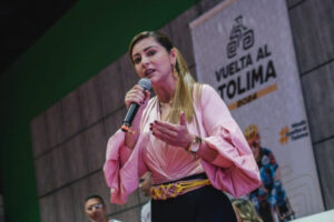 Lee más sobre el artículo Gobernadora del Tolima impulsa el ciclismo como motor de desarrollo en la región