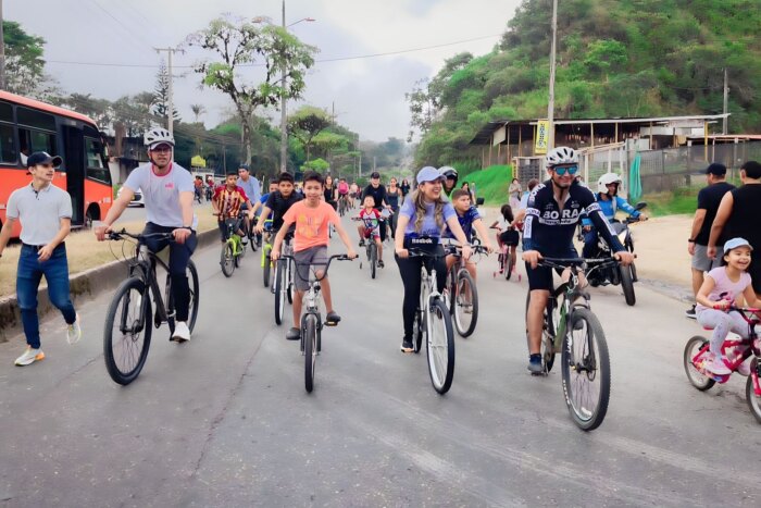 Lee más sobre el artículo Ibaguereños participaron masivamente en la ciclovía que se trasladó al sur de la ciudad