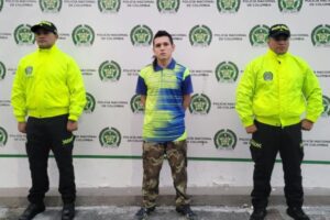 Lee más sobre el artículo Autoridades capturaron a ‘Pirobito’, sujeto dedicado al hurto a personas en Ibagué