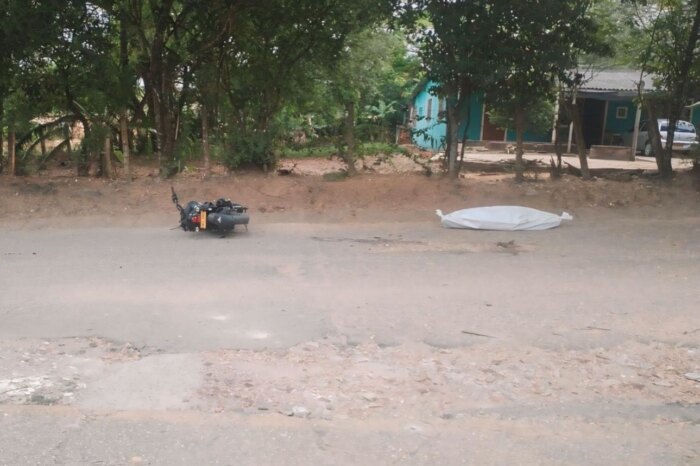 Lee más sobre el artículo Motociclista murió en la vía Carmen de Apicalá – Cunday