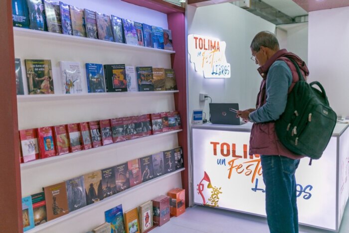Lee más sobre el artículo Abierta la convocatoria para escritores tolimenses que quieran participar en la Feria del Libro