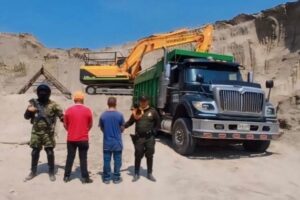 Lee más sobre el artículo Autoridades capturaron a dos hombres por minería ilegal en el Tolima