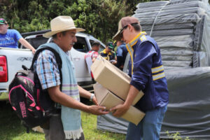 Lee más sobre el artículo Alcaldía de Ibagué entregó ayudas humanitarias en las veredas más afectadas por las lluvias
