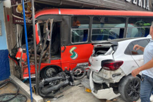 Lee más sobre el artículo Nueve heridos dejó accidente de tránsito en el sector de Picaleña