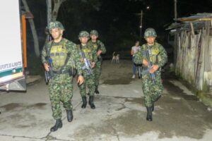 Lee más sobre el artículo Batallón de Fuerzas Especiales Urbanas del Ejército y Policía se toman los barrios de Ibagué